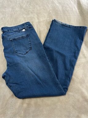 1822 Denim Dark Blue Boot Cut Stretchy Jeans